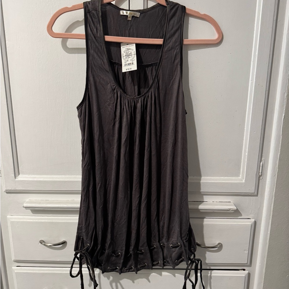 Sleeveless Gray Lace-Up Hem Tank Top